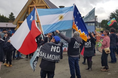En Punta Arenas, la Justicia paralizó la instalación de salmonera en el canal Beagle