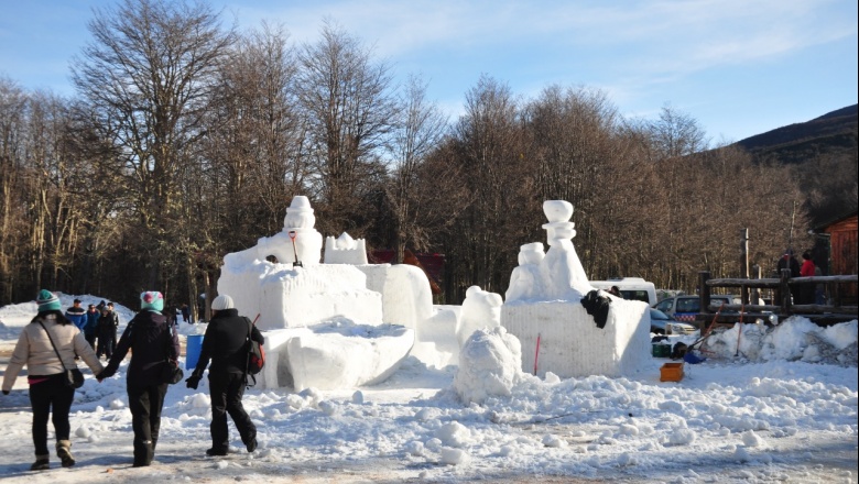 Arte congelado: las asombrosas figuras del Festival de Esculturas de Nieve