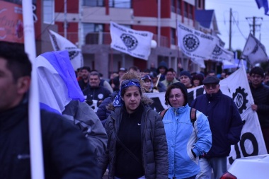 “Basta tarifazos”: En Tierra del Fuego se realizaron movilizaciones contra los aumentos de tarifas
