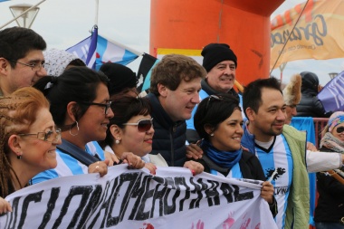 Melella destacó la “alegría y la fuerza” de los fueguinos que corrieron por Malvinas