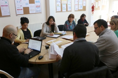 Plan de pavimentación: Abrieron sobres de licitación para contratar maquinarias