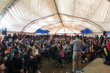 Jóvenes de toda la provincia participaron del Tercer Encuentro Juvenil en Tolhuin