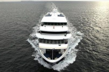 “Ventus Australis”: un nuevo crucero llega a Tierra del Fuego en su primer viaje