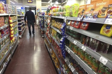 Advierten que el consumo privado volverá a caer en 2019