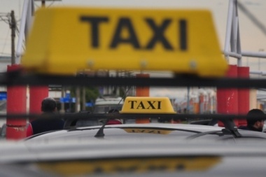 Ampliarán el beneficio impositivo del 50% al impuesto automotor para titulares de taxis, remises y taxiflet