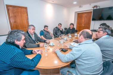 "No cierran los números": Taxistas de Ushuaia pidieron un incremento de la tarifa