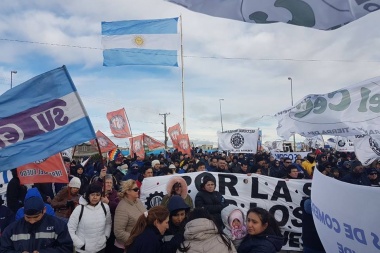 "Los fueguinos tenemos la firme decisión de defender cada uno de nuestros derechos"
