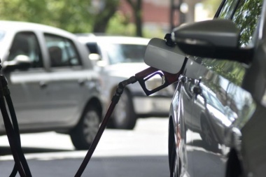 El bolsillo no da más: analizan una nueva suba de combustibles