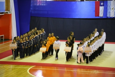 Arrancó en Río Grande el primer Torneo Internacional de Gimnasia Rítmica