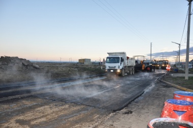 El Municipio avanza con la pavimentación de Chacra XI en Río Grande