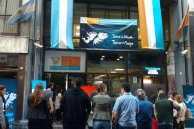 La Casa de Tierra del fuego recordó la gesta de Malvinas