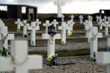 Identifican el cuerpo de otro combatiente argentino enterrado en Malvinas y ya suman 101