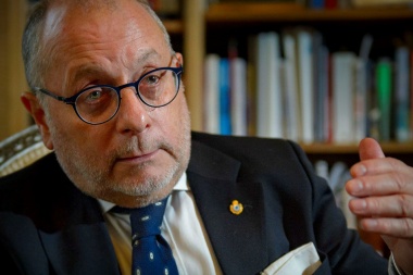 Jorge Faurie, en Londres: "Los isleños pueden venir a educarse, atenderse y hacer negocios"