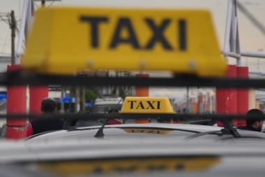 Rechazo de taxistas a la instalación de mamparas: "No nos garantiza seguridad"