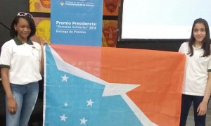 Mención de honor para estudiantes que promueven la donación voluntaria de sangre