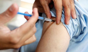Recomiendan a los que viajan a Brasil no vacunarse contra la fiebre amarilla
