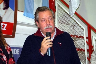 Alejandro Vernet fue elegido como presidente de la UCR Fueguina