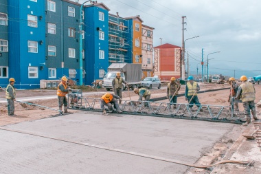 Se hormigonaron los primeros 500 metros de Hipólito Yrigoyen
