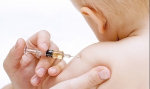 Salud distribuye las vacunas contra el meningococo y el VPH