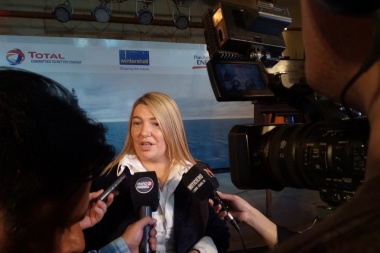 Bertone: “Desde el año 1995 en esta provincia se les ha arruinado la vida a los chicos de las escuelas públicas”