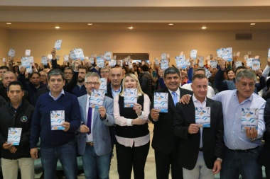 Ley Malvinas: “Queremos levantar las banderas de una patria justa y soberana”, dijo Bertone