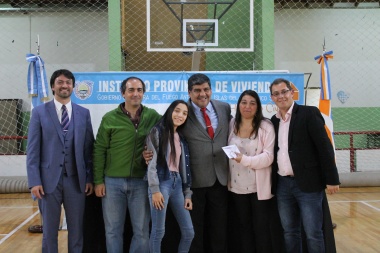 Sortearon 74 viviendas que construye el IPV en el barrio Colombo de Ushuaia