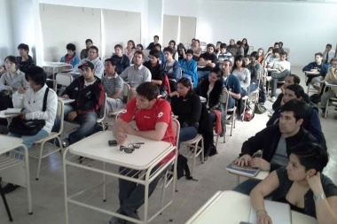 La UNTDF abre una preinscripción de verano