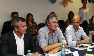 Castelli: "Con el vuelo directo a Rosario seguimos aumentando la conectividad"