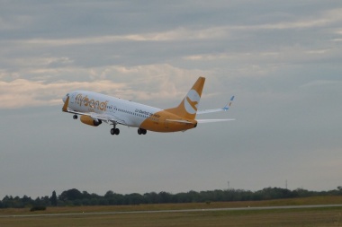 En audiencia pública, Flybondi pidió una ruta para volar a Malvinas desde El Palomar