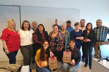Jubilados de PAMI en Ushuaia recibieron sus certificados tras completar cursos de informática