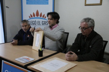 Realizaron la apertura de sobres de licitación para las obras del programa "Llegó el Gas"