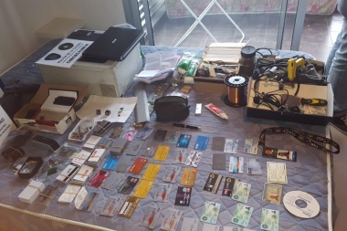 Desarticularon la banda de brasileños falsificadores de tarjetas de crédito