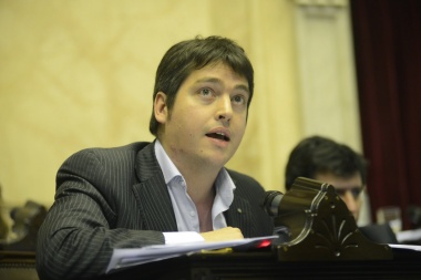 Pérez: “Stefani con su silencio ha convalidado la pérdida de casi 7 mil puestos de trabajo”
