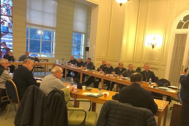 La Iglesia confirmó que el Gobierno le solicitó un recorte de fondos públicos