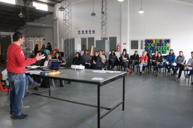 Emprendedores de Río Grande recibieron capacitación en desarrollo empresarial
