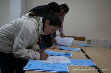 Entregaron subsidios a emprendedores locales