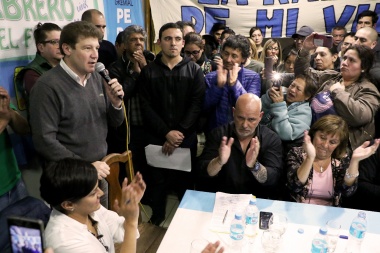 “Nuestra primera bandera es recuperar el empleo, que está devastado en la provincia”