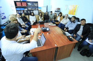 Gobierno presentó el programa "Tierra de Programadores" en Río Grande