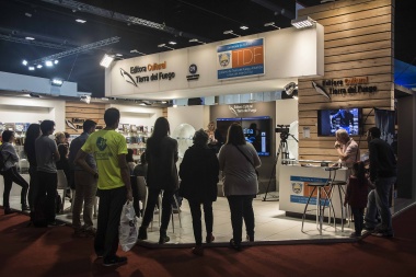 Cien libros, artistas y documentales, el saldo de la participación fueguina en la Feria del Libro