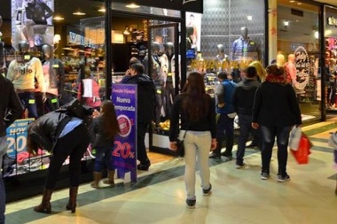 Las ventas minoristas de las pymes fueguinas cayeron más del 10% en julio, según CAME