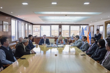 Fideicomiso "Monte Susana": Gobierno, IPV y BTF firmaron acuerdo por viviendas