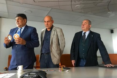 Arcando presidió desde Ushuaia el acto por el aniversario de la Escuela 38 de Base Esperanza