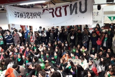 Vigilia en la UNTDF por la despenalización del aborto