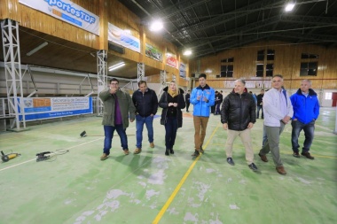 La Gobernadora supervisó los avances en la ampliación del gimnasio Jorge Muriel
