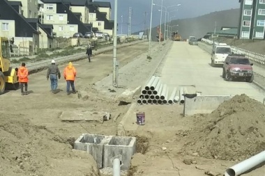 En Ushuaia, la Municipalidad encara obras de pluviales en la calle Río Almanza