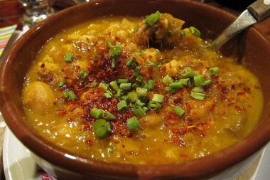Cuesta unos $ 600 preparar un locro para 15 personas