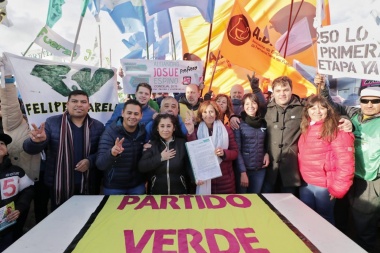 Candidatos a concejales del Partido Verde presentaron su “Compromiso con el pueblo de Ushuaia 2019”