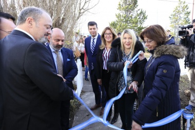 Bertone participó de la inauguración del edificio del Superior Tribunal en Río Grande
