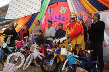 Organizan la segunda "Fiesta por el Día del Niño" en Margen Sur