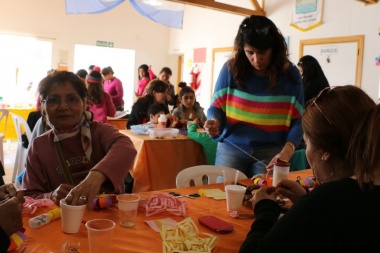 Continúan las actividades en los Centros Comunitarios Municipales